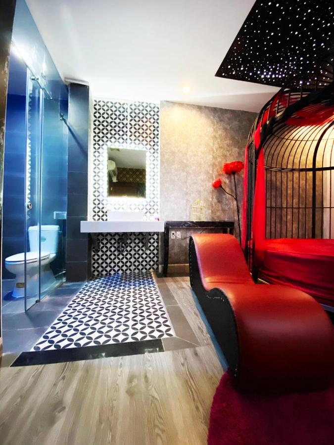 Cozi 5 Hotel&Apartment Thành Pho Ho Chí Minh Esterno foto