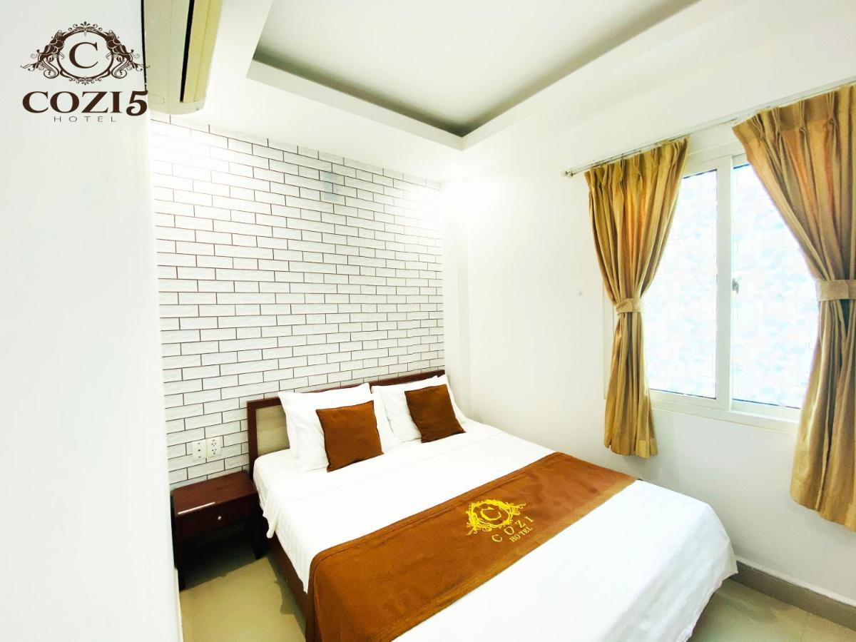 Cozi 5 Hotel&Apartment Thành Pho Ho Chí Minh Esterno foto
