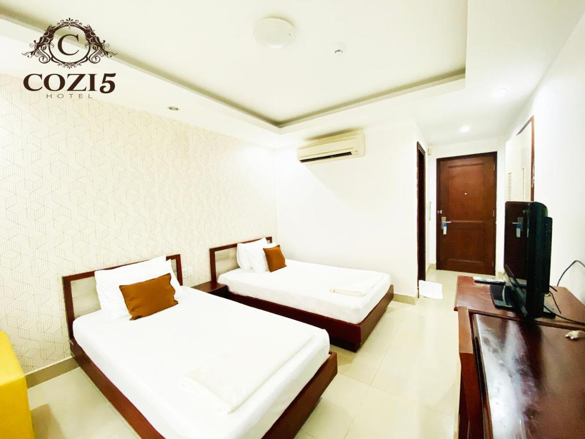 Cozi 5 Hotel&Apartment Thành Pho Ho Chí Minh Esterno foto