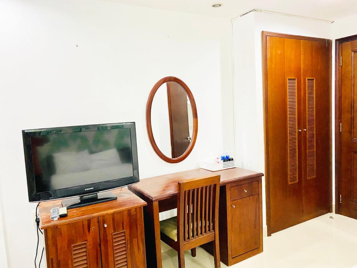 Cozi 5 Hotel&Apartment Thành Pho Ho Chí Minh Esterno foto