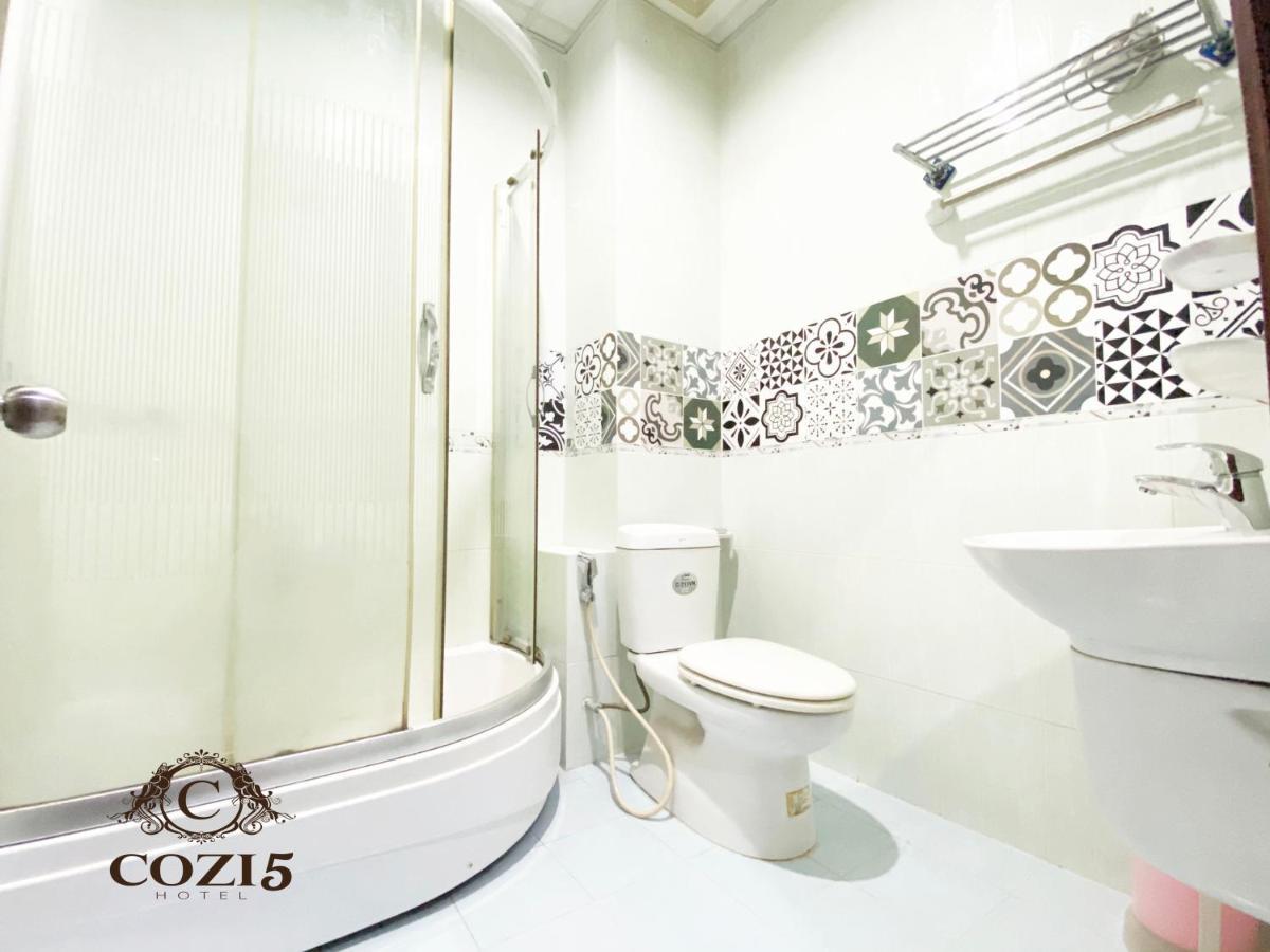Cozi 5 Hotel&Apartment Thành Pho Ho Chí Minh Esterno foto