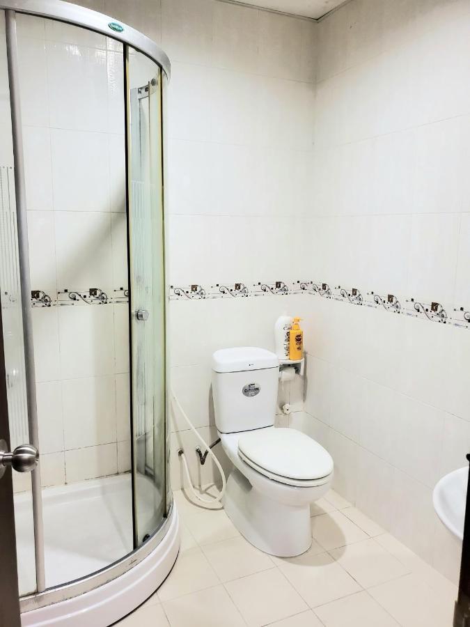 Cozi 5 Hotel&Apartment Thành Pho Ho Chí Minh Esterno foto