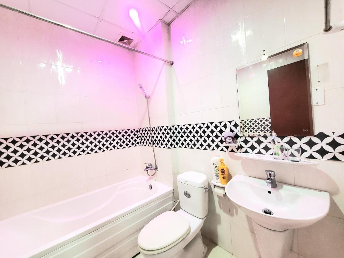 Cozi 5 Hotel&Apartment Thành Pho Ho Chí Minh Esterno foto